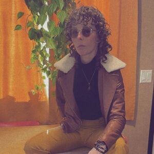 Meet your Posher, Debra